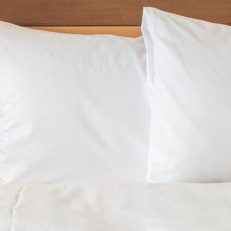 Holiday Inn Express Pembroke By Ihg Екстер'єр фото