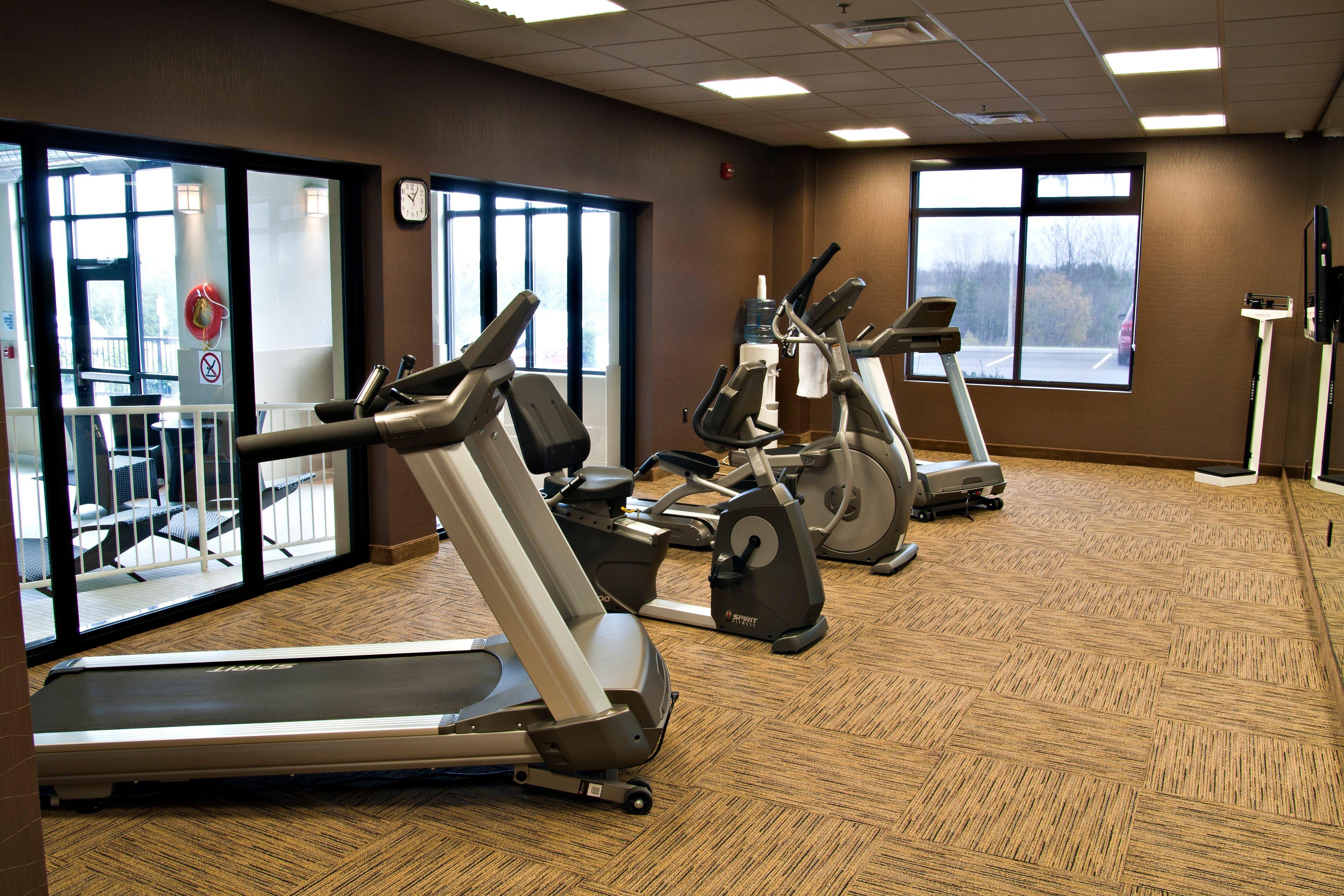 Holiday Inn Express Pembroke By Ihg Екстер'єр фото
