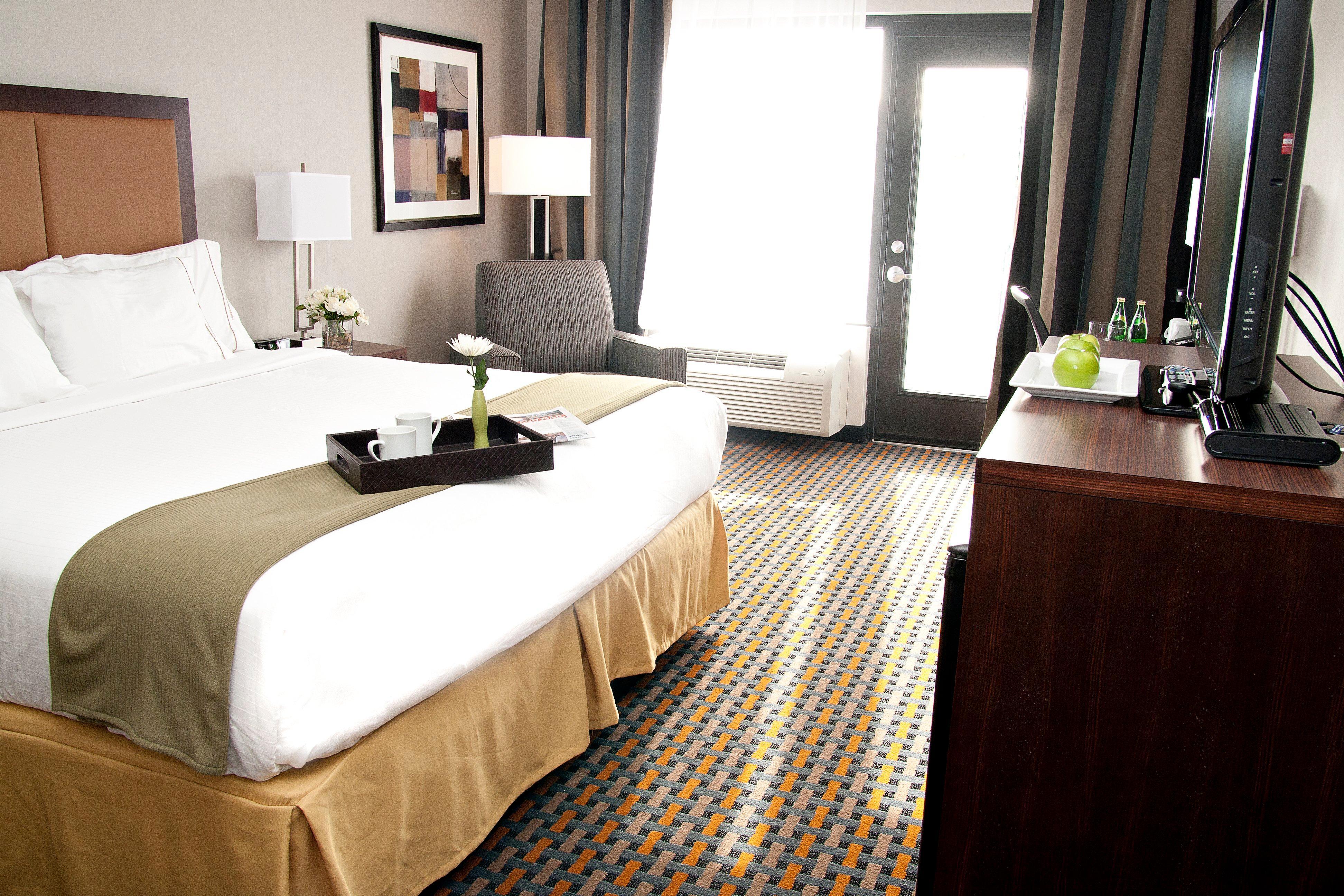 Holiday Inn Express Pembroke By Ihg Екстер'єр фото