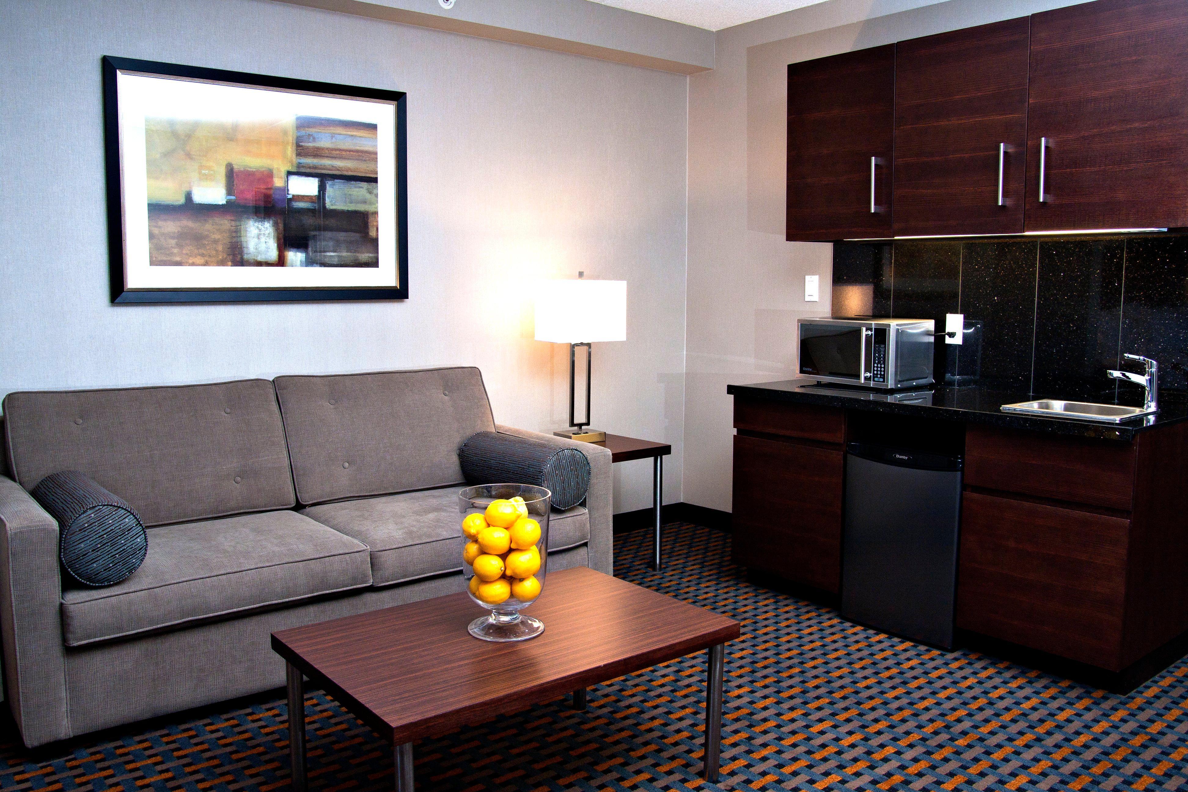 Holiday Inn Express Pembroke By Ihg Екстер'єр фото