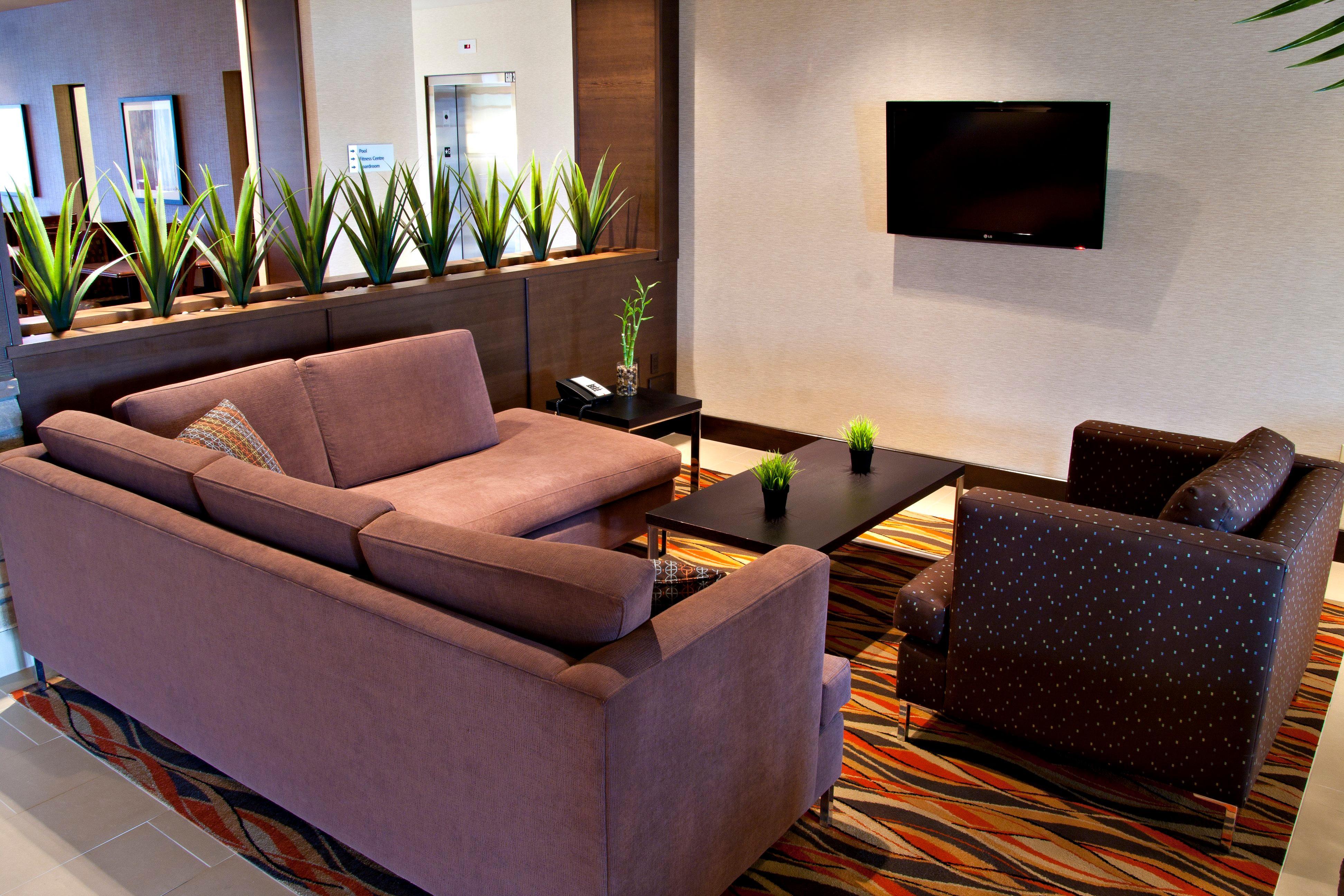 Holiday Inn Express Pembroke By Ihg Екстер'єр фото